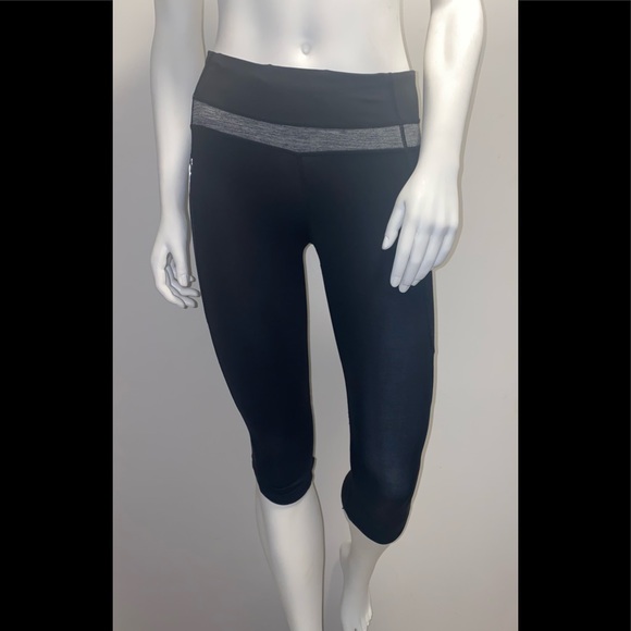 Lululemon Crop Workout Pants - Picture 1 of 4